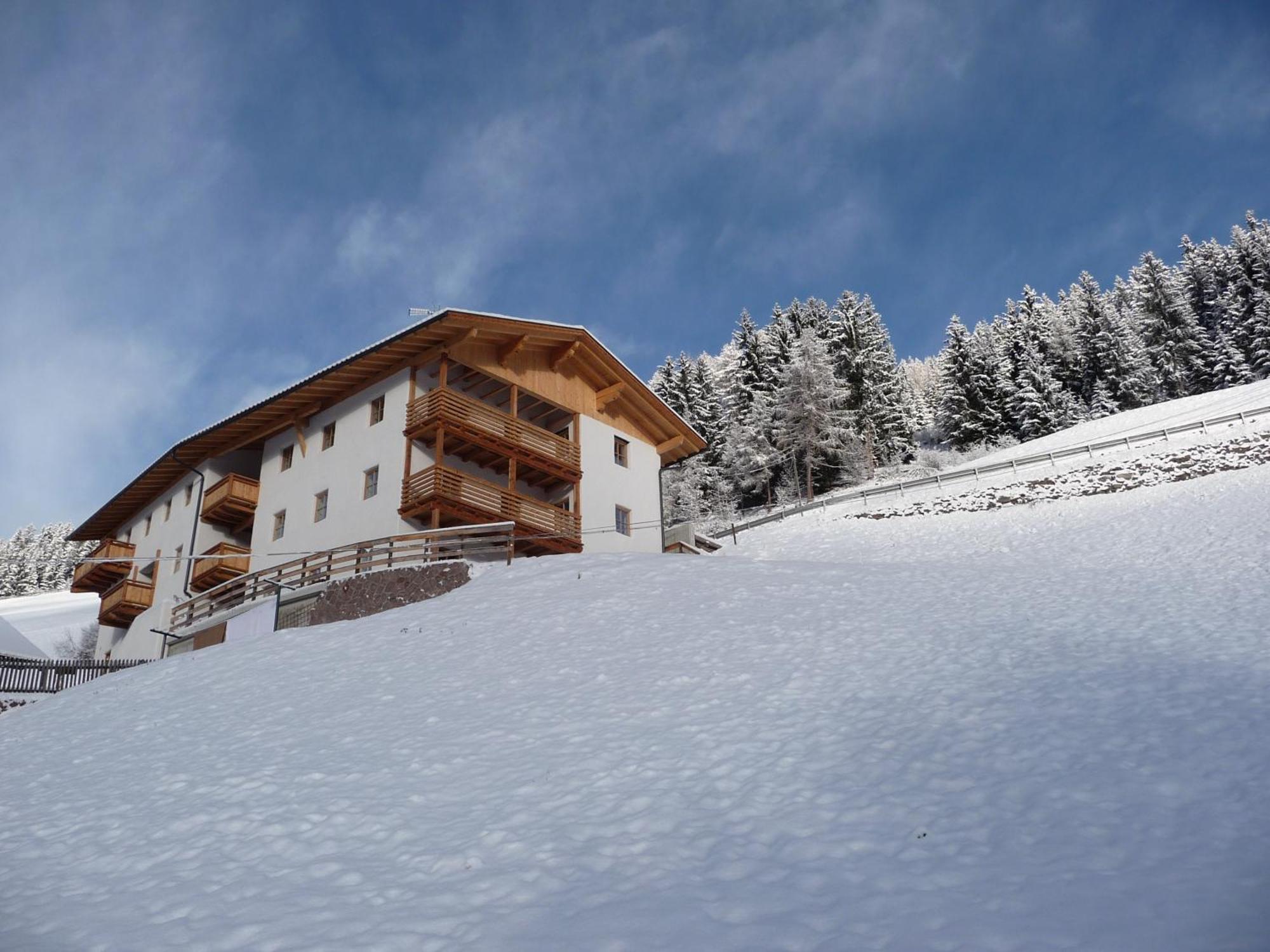 Aparthotel Putzerhof Funes  Exterior foto