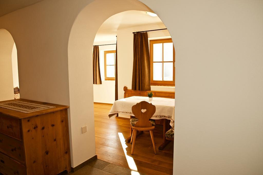 Aparthotel Putzerhof Funes  Exterior foto